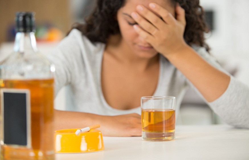 Some of the Common Alcohol Withdrawal Symptoms and Detoxing Alone – Is it Risky?